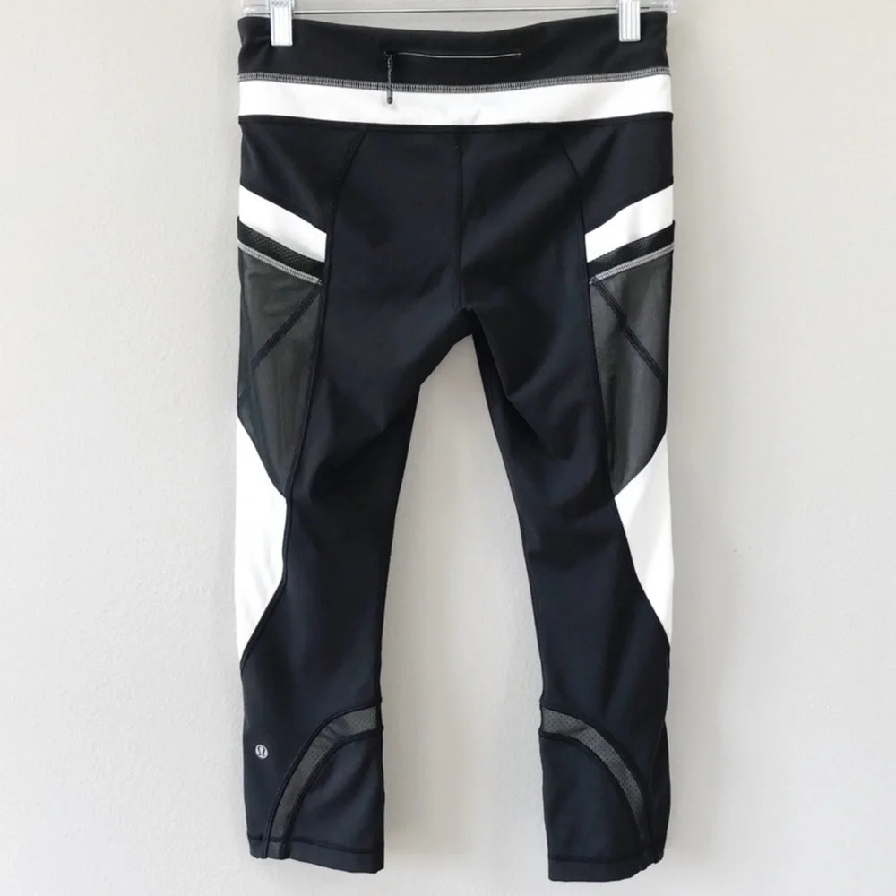 Lululemon Run Inspire Crop II Reflective legging Size 4